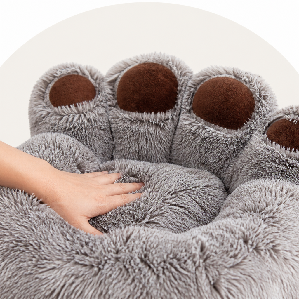 Plush Non-Slip Polyester Pet Bed